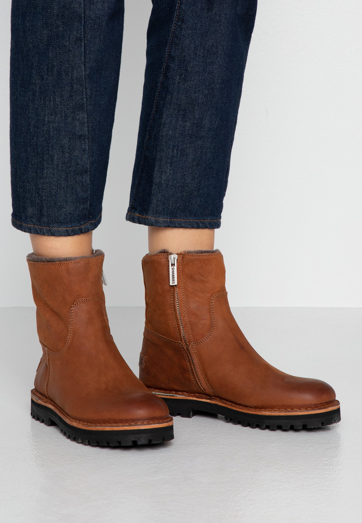 Shabbies Amsterdam Enkellaarsjes met plateauzool cognac Shabbies Amsterdam Enkellaarzen online kopen | ZALANDO
