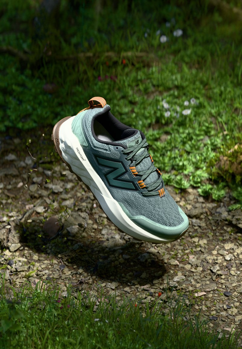 New Balance - GAROE - Hardloopschoenen voor op de weg - green, Vergroten