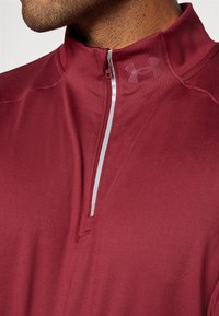 Under Armour LAUNCH PRO 1/4 ZIP - Long sleeved top - cardinal