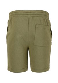 Olivgrön shorts i mjukt tyg med elastisk midja, sidofickor och en enda bakficka. Inga synliga mönster.