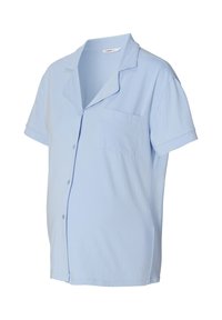 Lichtblauw shirt met korte mouwen, kraag, knoopsluiting aan de voorkant, een enkele borstzak en een zachte, gladde stof.