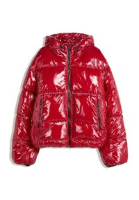Jachetă puf red cu un finisaj lucios, glugă, închidere cu fermoar și două buzunare cu fermoar în față. Prezintă un design matlasat și manșete elastice.