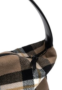 Borsa di lana con motivo a quadri marrone, nero, bianco e giallo, cerniera nera e tracolla in pelle nera liscia.