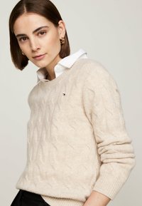 Tommy Hilfiger SOFT CABLE - Maglione - classic beige