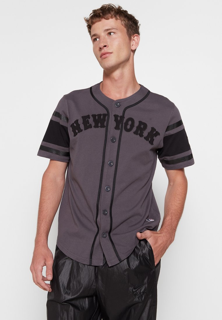 Echipament cluburi fotbal