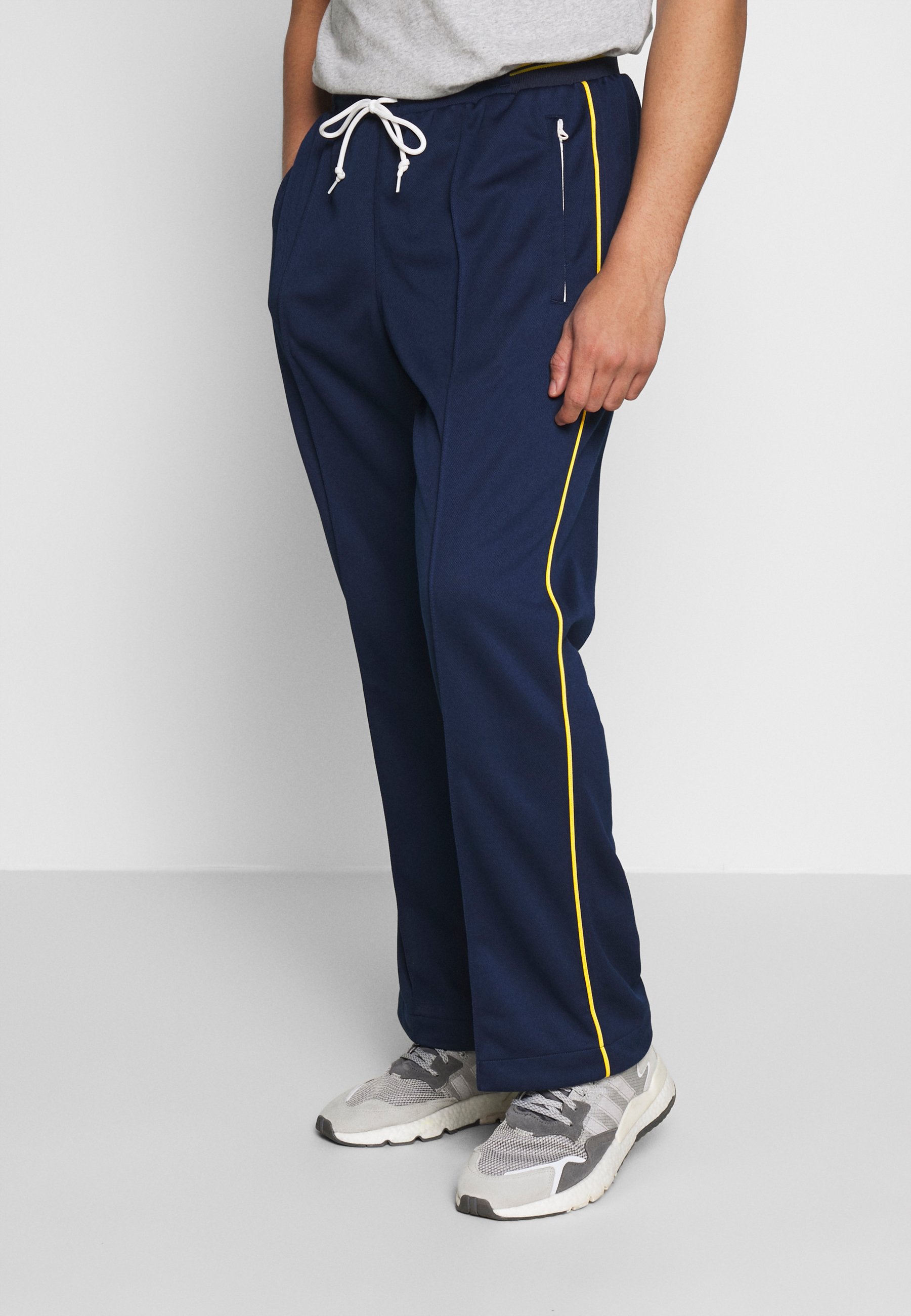 adidas Originals TRACK PANT Jogginghose blueblau adidas Originals WARMUP Jogginghose bluewhite Zalando.at