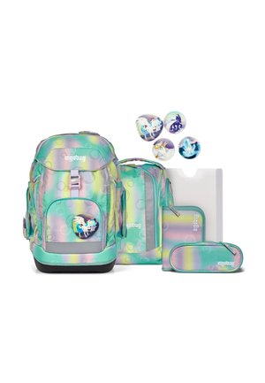 Rucksack-Set in schimmernden Pastellfarben mit Blasenmustern, bestehend aus einem großen Rucksack, einem Federmäppchen und Ordnern. Auffällige Einhorn-Grafiken.