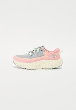 GO RUN SUPERSONIC MAX  - Sneakers low - mauve/green