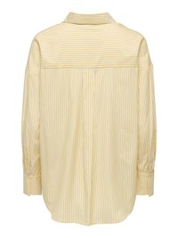 Chemise jaune à manches longues avec fines rayures verticales bleues, rayures horizontales sur le haut du dos et le col, poignets boutonnés, vue de dos.