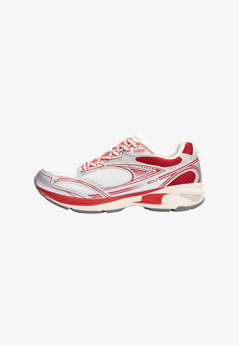Chaussure de course athlétique blanche et rouge avec tige en mesh, superpositions à motifs, et lacets rouges. Texte "LLOYD" et "BOLT" sur le côté.
