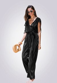 Cupshe ALLURING PLUNGE  - Jumpsuit - black
