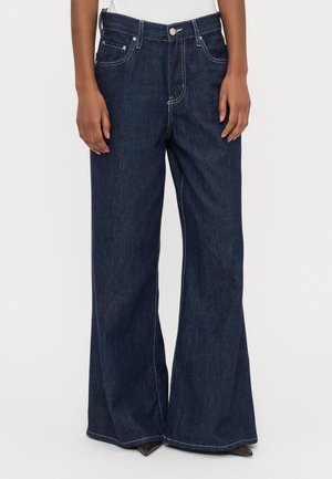 HIGH - Wide leg - dark rinse