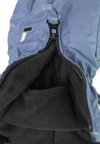 Blauer isolierter Handschuh mit einem schwarzen Fleece-Innenfutter, ausgestattet mit einem schwarzen Reißverschluss und einer Textilschlaufe für eine einfache Handhabung.