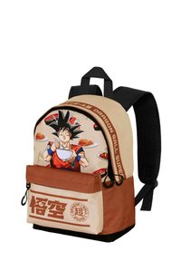Sac à dos au design beige et marron présentant un personnage de dessin animé mangeant dans un bol, rehaussé de sangles et de détails de logo rouges et noirs.