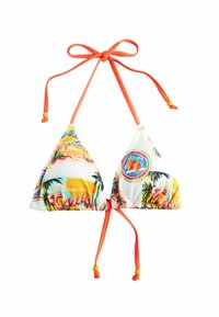 Trokutasti bikini top u bijeloj boji s višebojnim tropskim uzorkom. Ima narančaste vezice i teksturiranu tkaninu, ukrašenu žutim perlicama.
