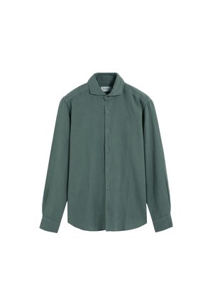 Camisa de manga larga con botones en verde apagado, con cuello clásico y puños con botones, presentada sobre un fondo blanco.