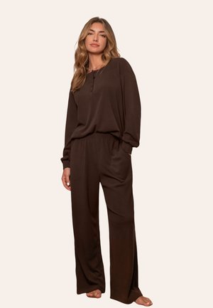Cupshe LUXURIOUS SET FOR ULTIMATE COMFORT - Nachtwäsche Set - brown