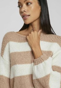 VILA GESTREIFTER - Strickpullover - cloud dancer