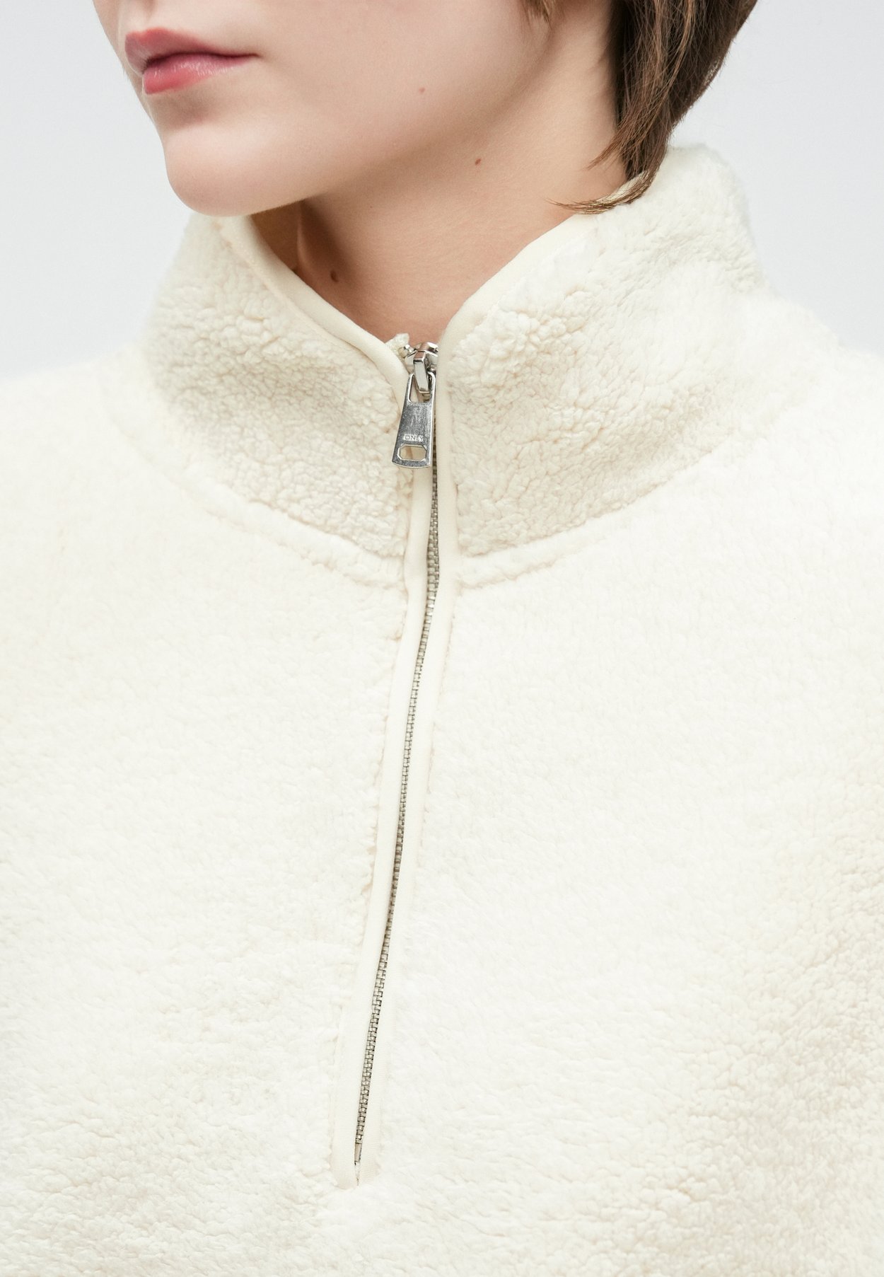 ONLNEW DALLAS HIGHNECK