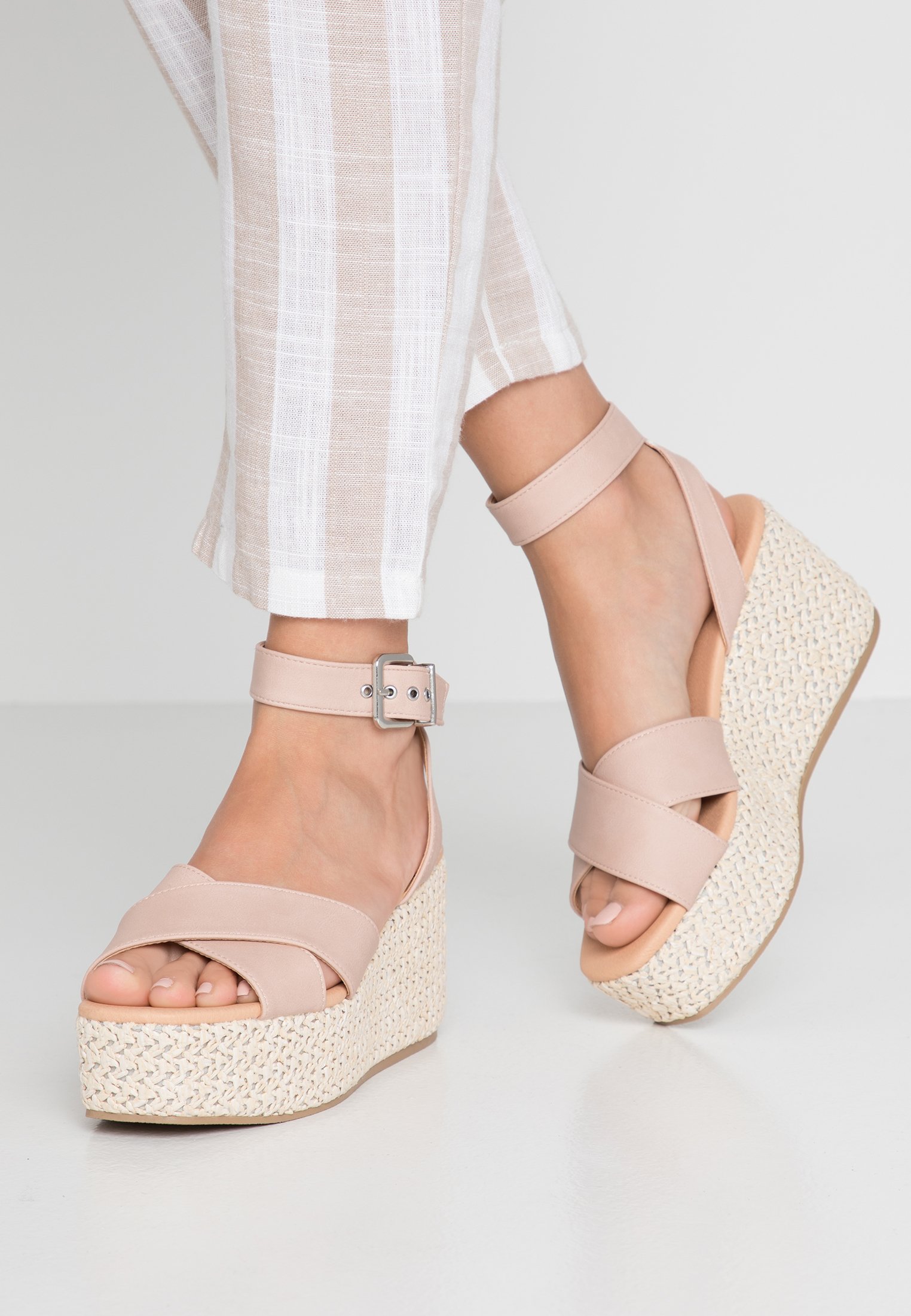 PASIONE Sandaletter oatmeal PASIONE Sandaletter oatmeal
