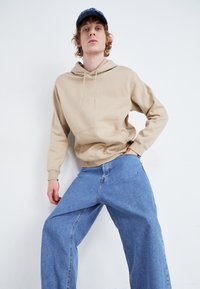 Jack & Jones JJIRON JJORIGINAL - Brīva piegriezuma džinsi - blue denim