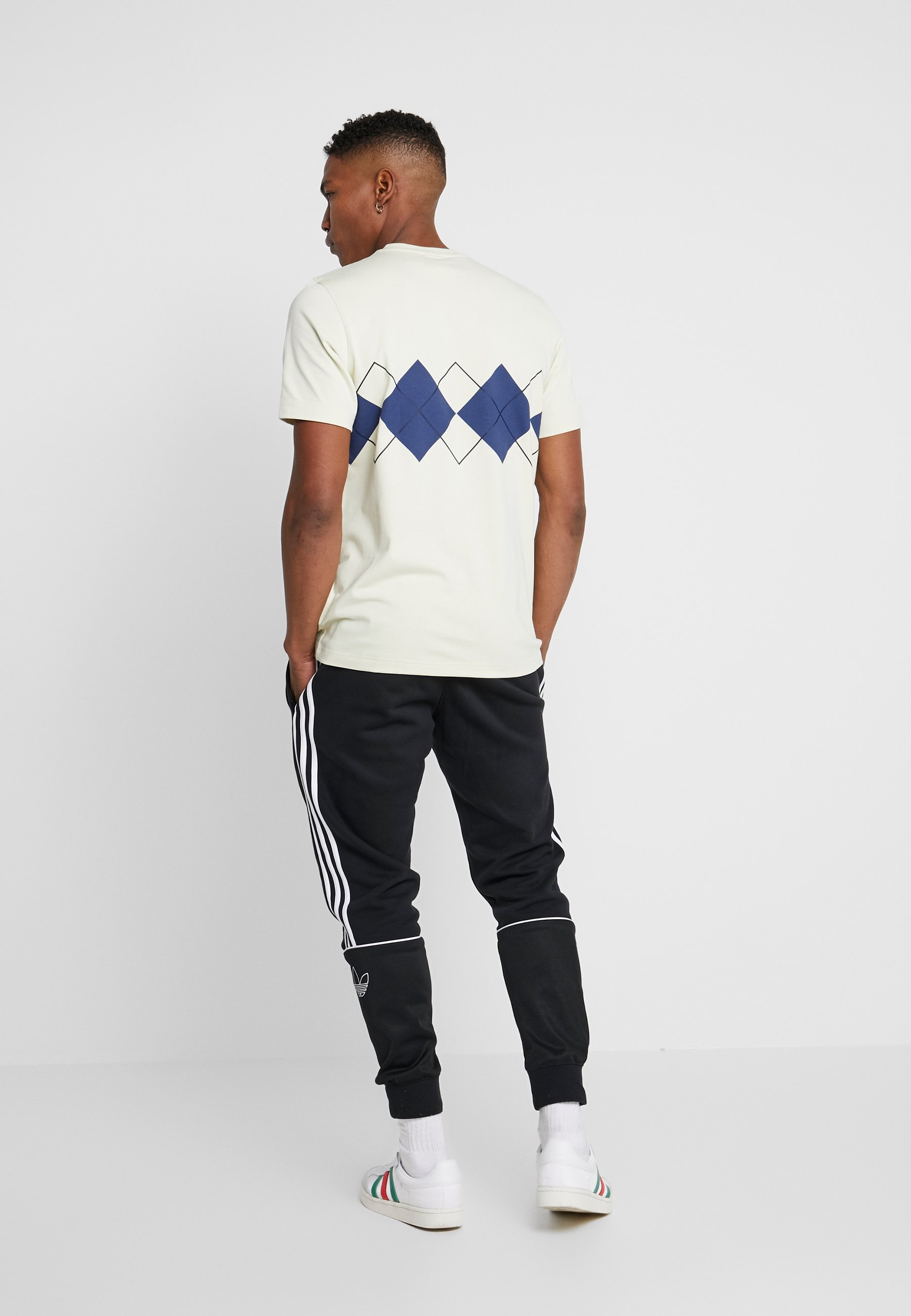 adidas Originals ARGYLE TEE SHORT SLEEVE GRAPHIC TEE T adidas Originals ARGYLE TEE SHORT SLEEVE GRAPHIC TEE T