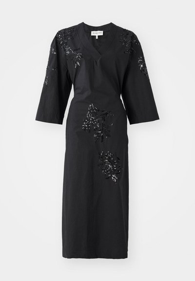 MUNTHE SYRUS - Koktélruha / Partiruha - black