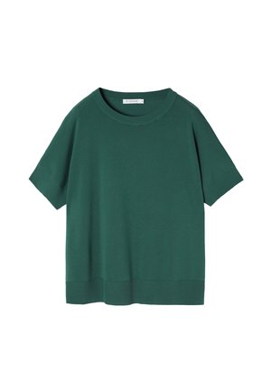 Grünes T-Shirt mit kurzen Ärmeln aus atmungsaktivem Stoff, das einen runden Halsausschnitt und eine lockere Passform mit dezenten Rippungen am Saum aufweist.