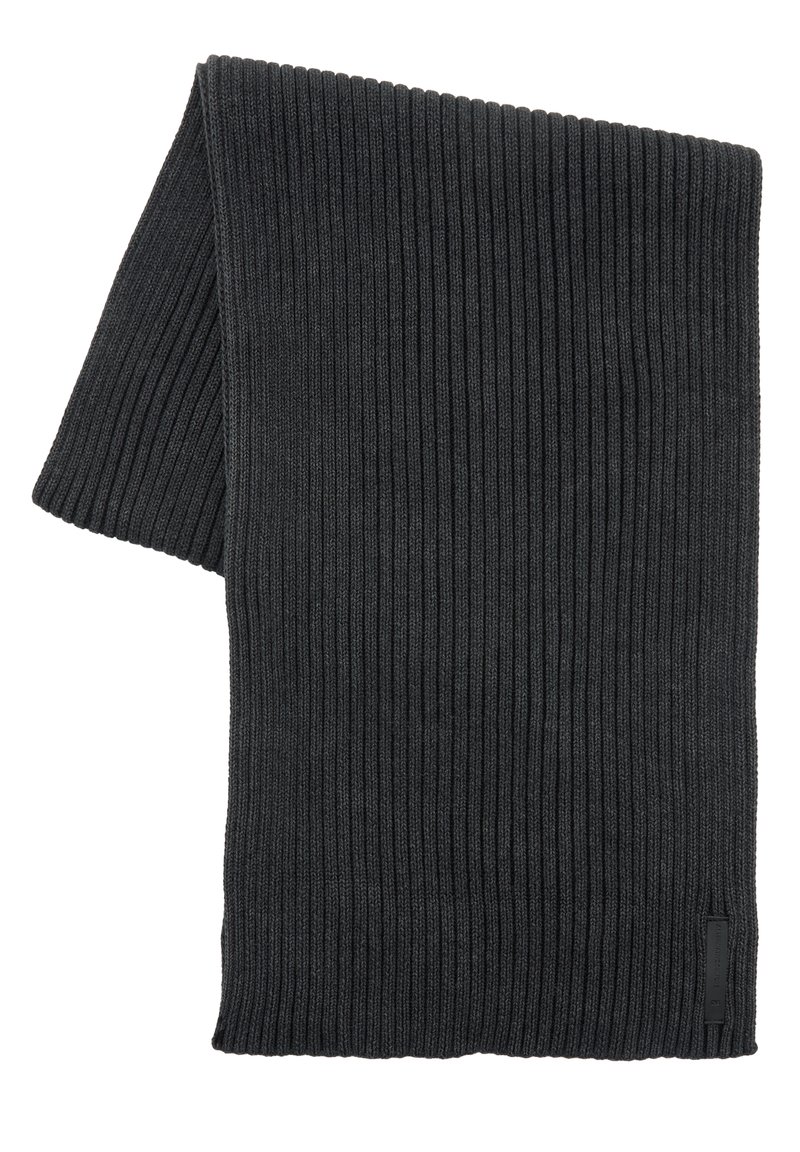 Sciarpa a coste di un grigio scuro, con una texture morbida e forma rettangolare. Presenta un piccolo etichetta di marca su un'estremità.