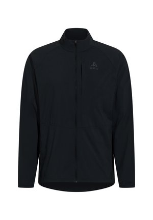 Zwarte jas met volledige rits, hoge kraag, lange mouwen en een subtiel logo op de borst, ontworpen voor buiten- of sportgebruik.