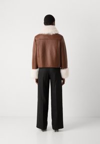 Marc Cain Lederjacke - dark chestnut brown