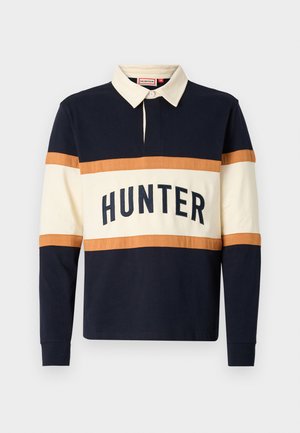 Navy und cremefarbenes Langarm-Polohemd mit orangefarbenen horizontalen Streifen und "HUNTER"-Text. Baumwollmaterial, Kragen mit Knopfverschluss.