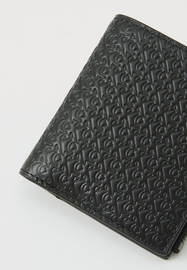 MATTE COMPACT ZIP WALLET - Wallet3