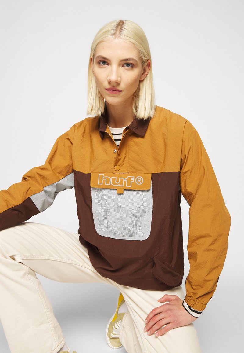 Damen Leichte Jacken | HUF WOMENS BLOCKED Windbreaker burnt orange/orange - MX52323 Damen Leichte Jacken | HUF WOMENS BLOCKED Windbreaker burnt orange/orange - MX52323