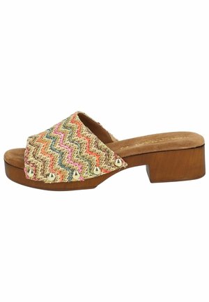 Pantofle na podpatku - multi