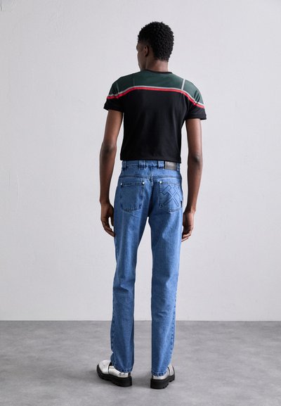 GmbH FAISAL  - Jeans Straight Leg - denim blue
