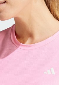 adidas Performance TEE - Spordi T-särk - bliss pink