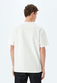 Koton - T-shirt basic