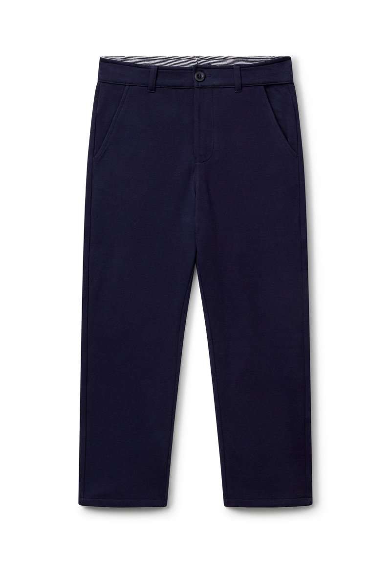 Pantalones azul marino de algodón con una textura suave, que cuentan con dos bolsillos laterales y un cierre de botón, diseñados para un ajuste relajado.