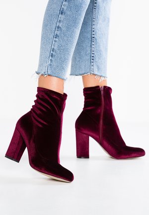 Bottines à talons hauts - bordeaux