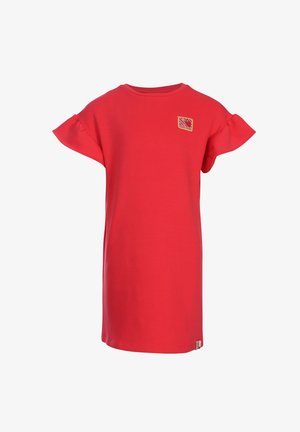 Rode jurk met korte mouwen, ruches aan de mouwen en een klein rechthoekig patch op de linker borst.