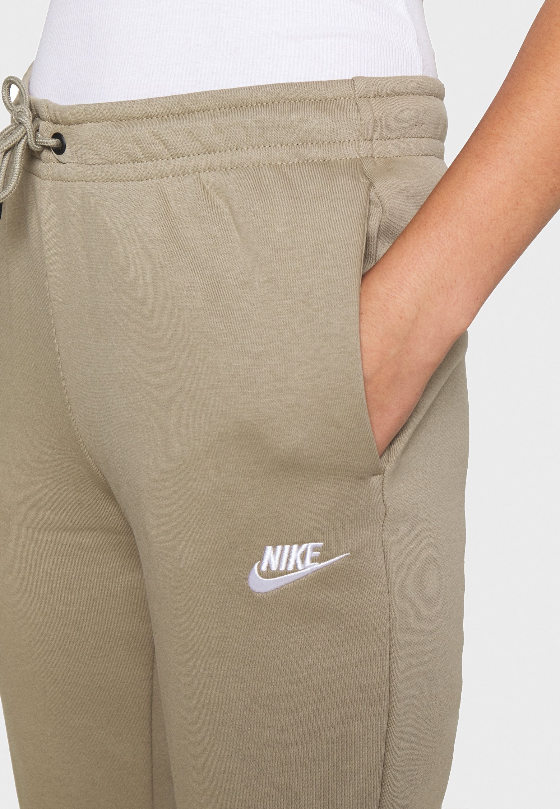 grønn nike bukse grønn nike bukse