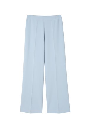 Pantalons wide-leg bleu clair en tissu lisse ; dotés d'un devant plat avec des plis pour la structure et sans fermetures visibles.