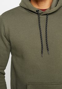 Cars Jeans Huppari - olive