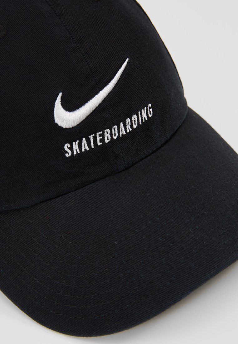 nike skateboard cap