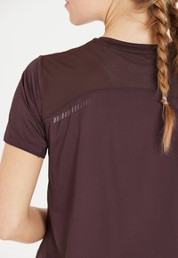 Endurance T-shirt till träning - fudge