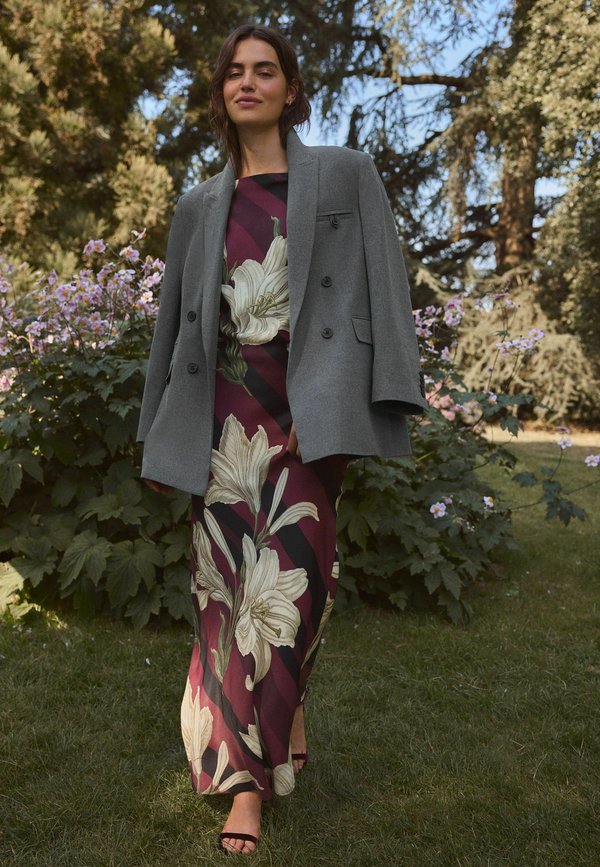 REGULAR FIT KEW COLLECTION - Maxikleid