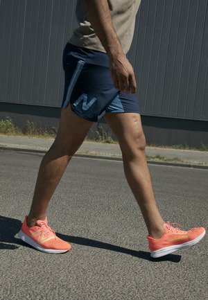 FUELCELL SUPERCOMP PACER - Sportieve wandelschoenen - neon dragonfly