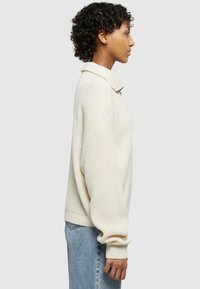 Thumbnail Image 5