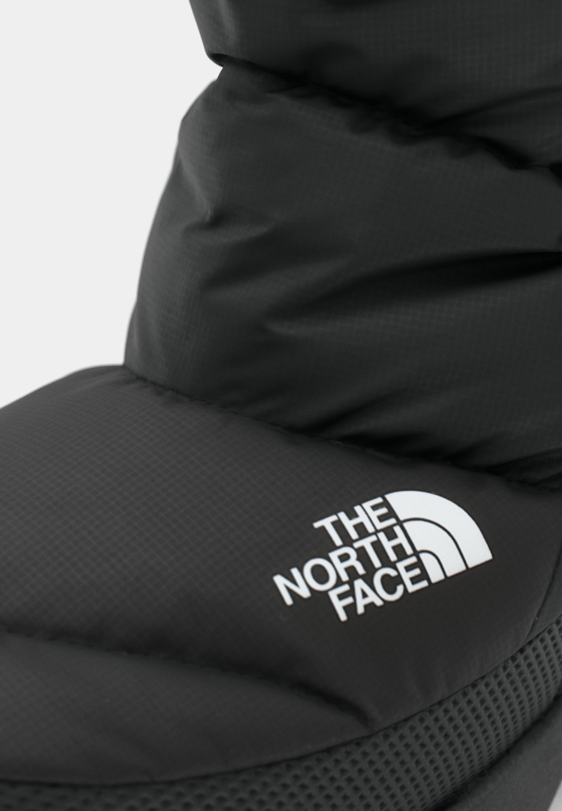 The North Face Nuptse Snow Boot Black at THE NORTH FACE K NUPTSE